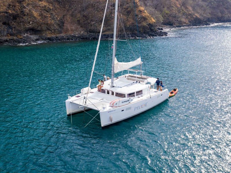 Catamaran/Sailboat & Snorkeling Tour